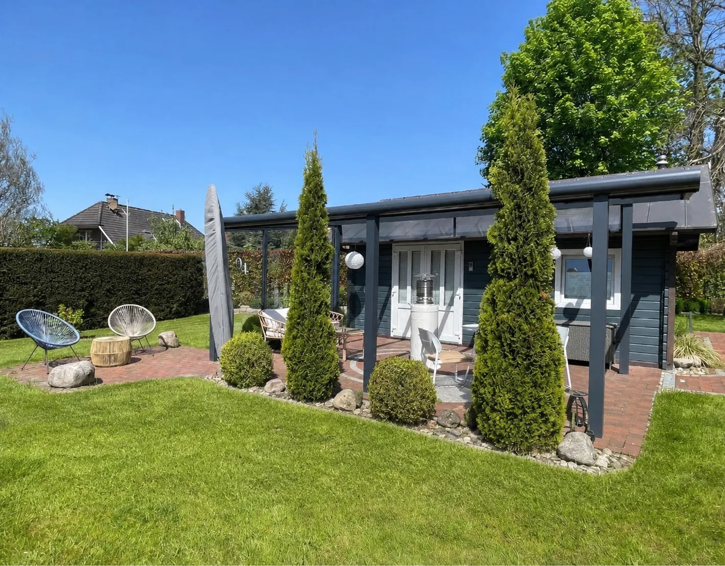 Lodge94 Tiny House mit Terrasse und privatem Garten in Wilhelmshaven